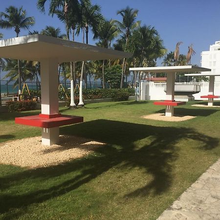 Marbella Del Caribe Beachfront San Juan Exterior photo