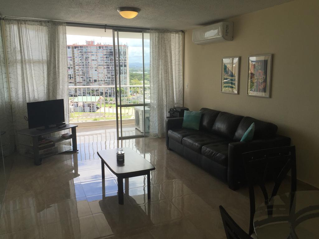 Marbella Del Caribe Beachfront San Juan Exterior photo