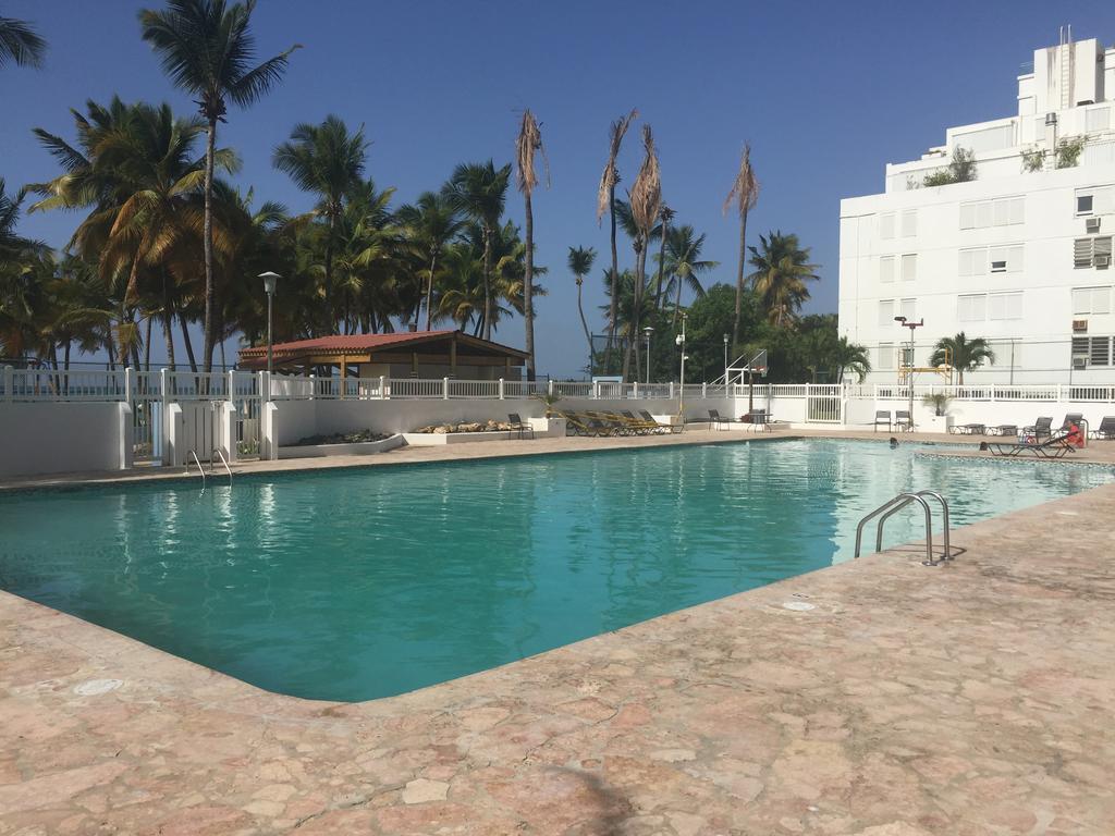 Marbella Del Caribe Beachfront San Juan Exterior photo
